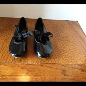 ABT Spotlights Tap Shoes, Size 1 Little Kids
